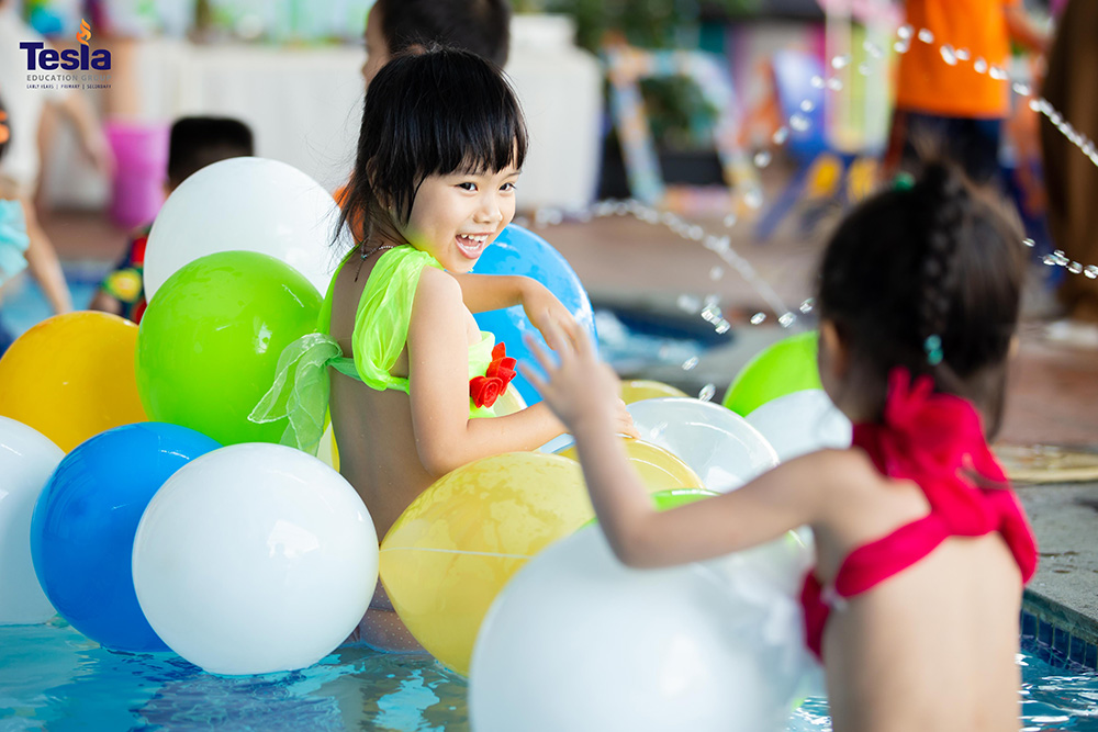 Surprising benefits of water play for children